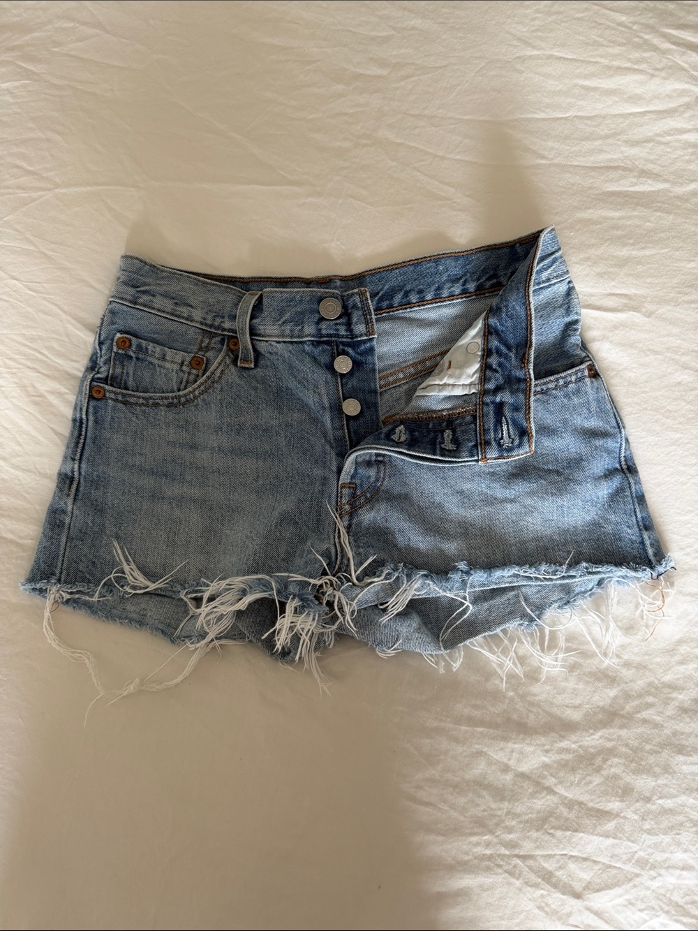Vintage 501 Levi’s cut off shorts